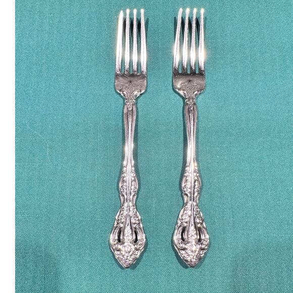 Oneida Michelangelo Heirloom USA 18/10 Stainless Dinner Forks-Set of 2 - Picture 1 of 4